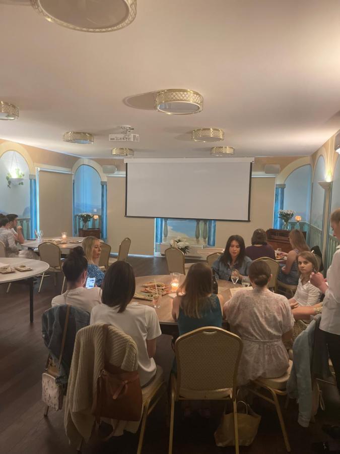 Villa Toscana Warszawa 外观 照片